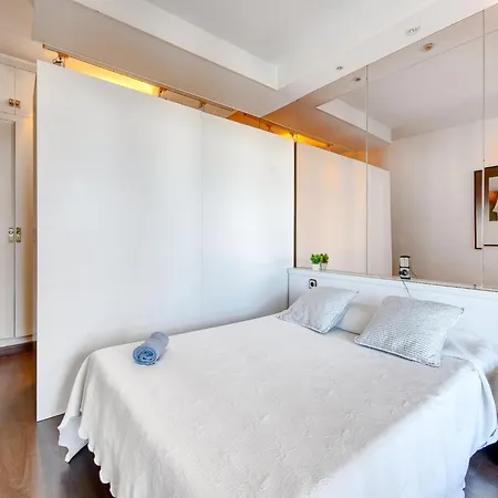 Paramon For 6 Pers Apartment Roses