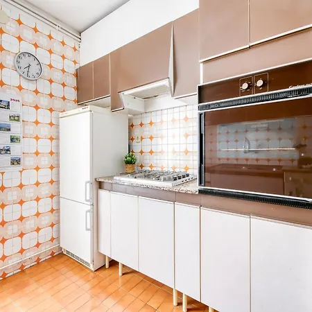 Paramon For 6 Pers Apartment
