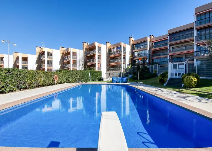 In With Pool And Terrace *