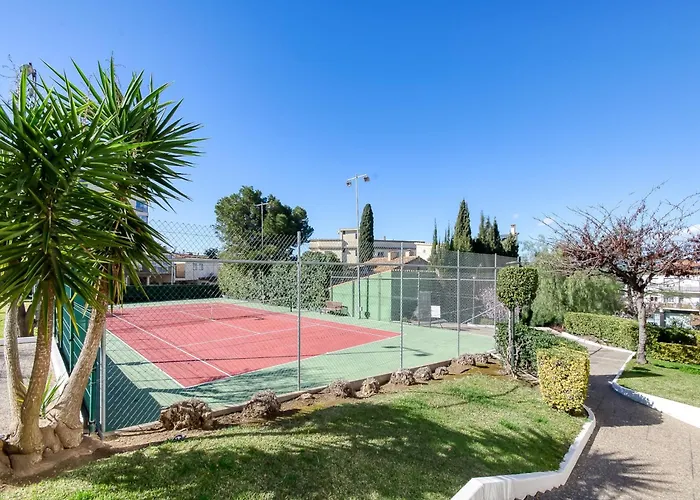 In With Pool And Terrace *